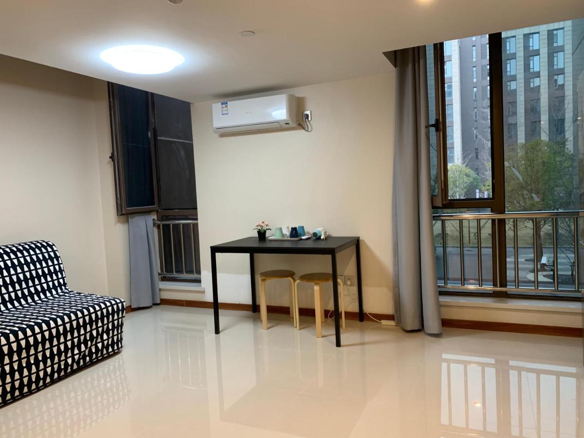 Inestin Shanghai Apt Waigaoqiao Buitenkant foto