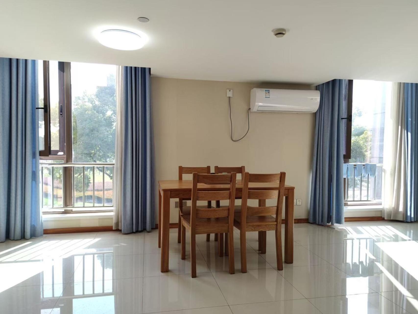 Inestin Shanghai Apt Waigaoqiao Buitenkant foto